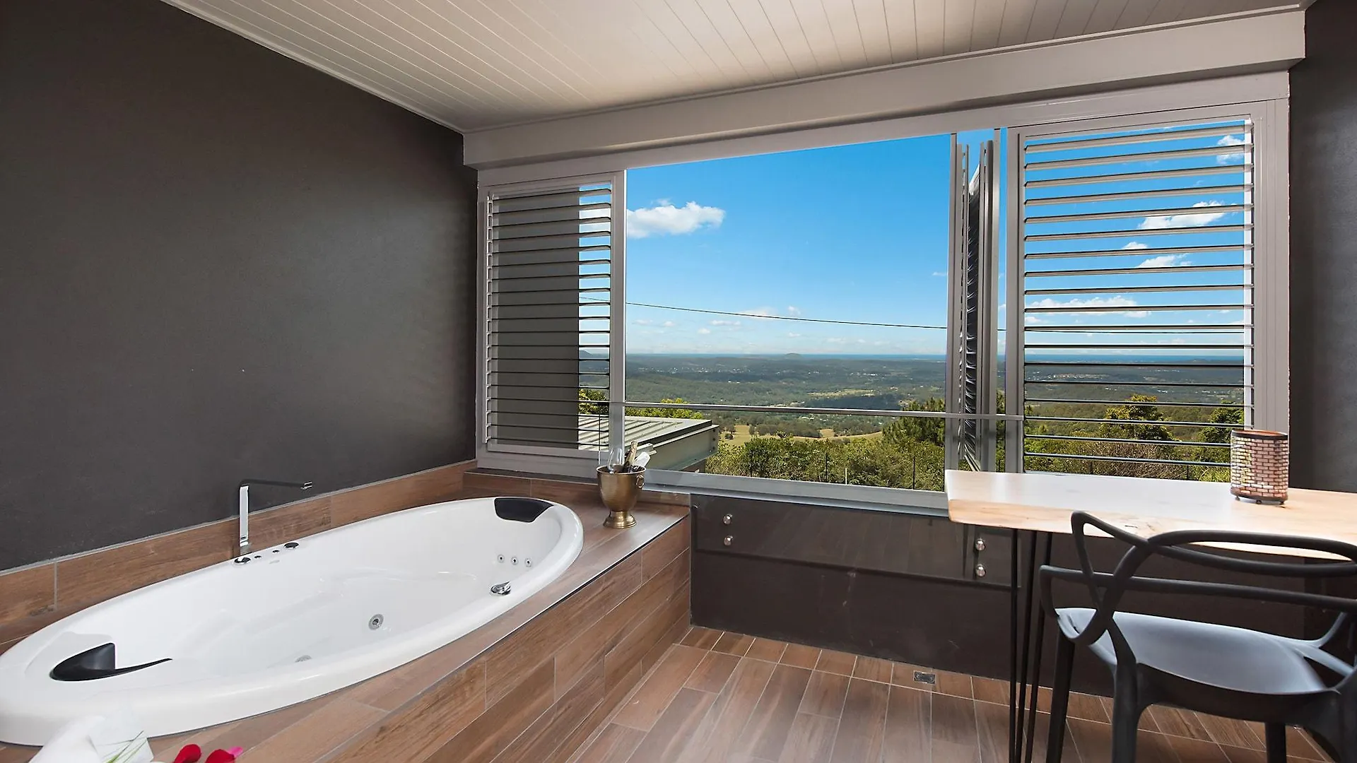 Hotel Altitude On Montville